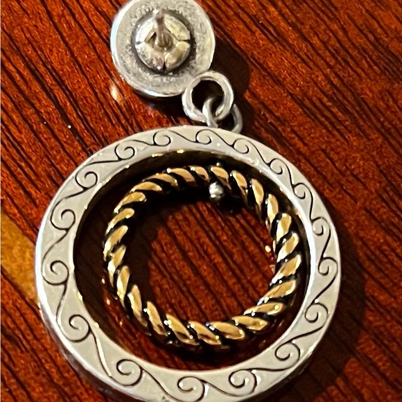 Silver and gold Brighton earring - Picture 3 of 4